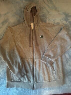 Men’s Large Under Armour Grey zip up Hoodie
